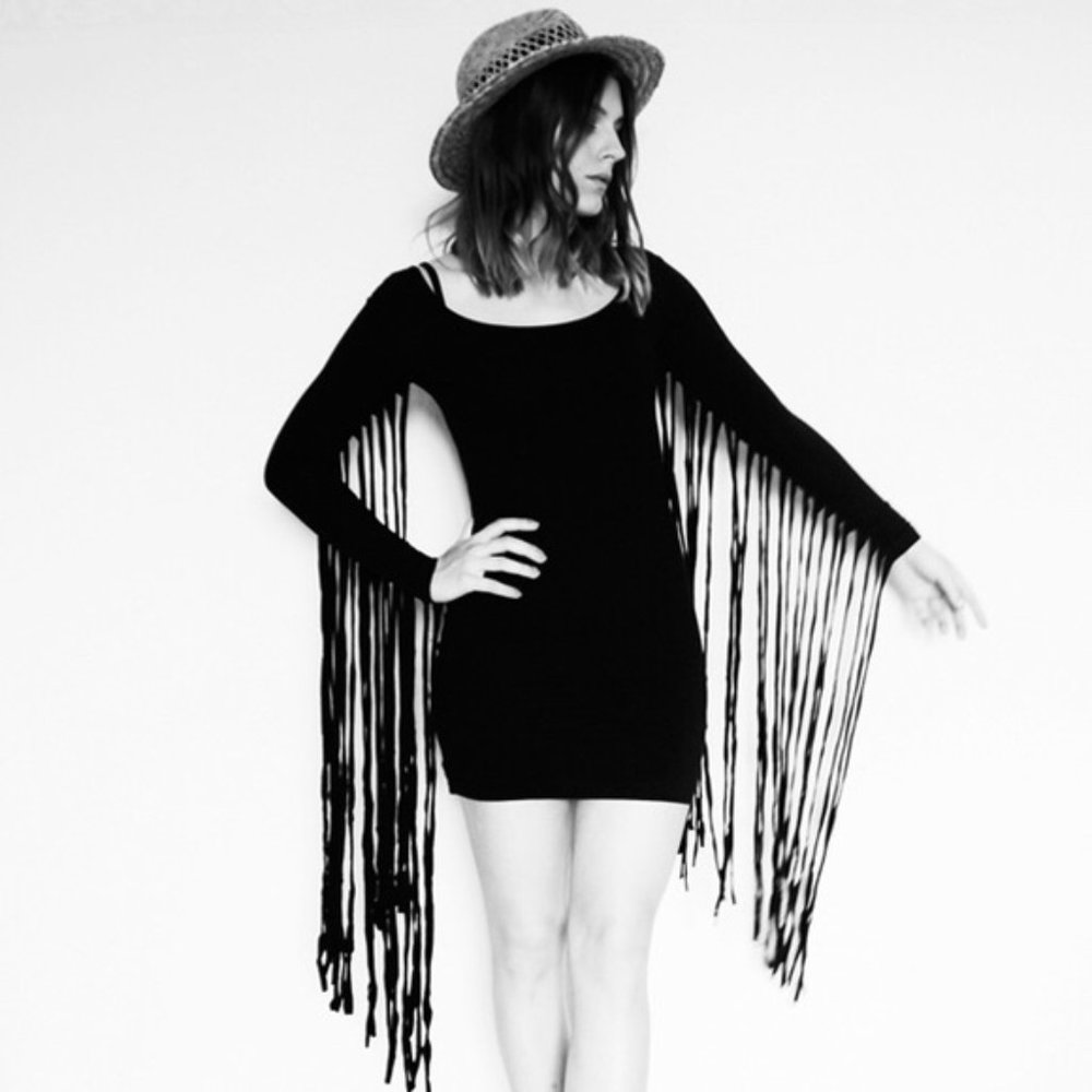 💥HOT ITEM💥 Bodycon Macrame and Fringe Dress in Black - Picture 5 of 14